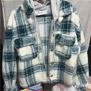 No Boundaries Plaid Sherpa Jacket